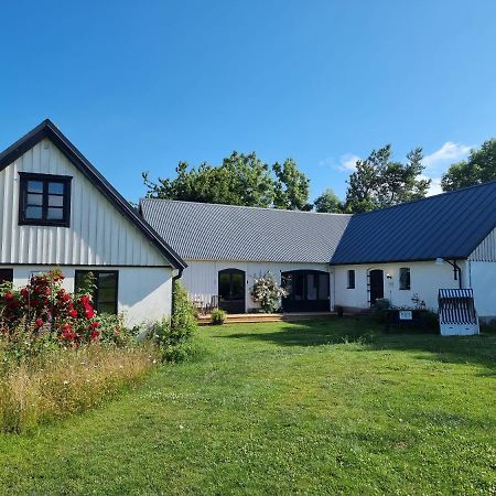 4B Oesterlen Bed & Breakfast Tomelilla Exterior foto